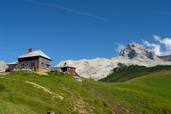 Restaurant col des Annes restaurants d'alpage et d'altitude au Grand Bornand